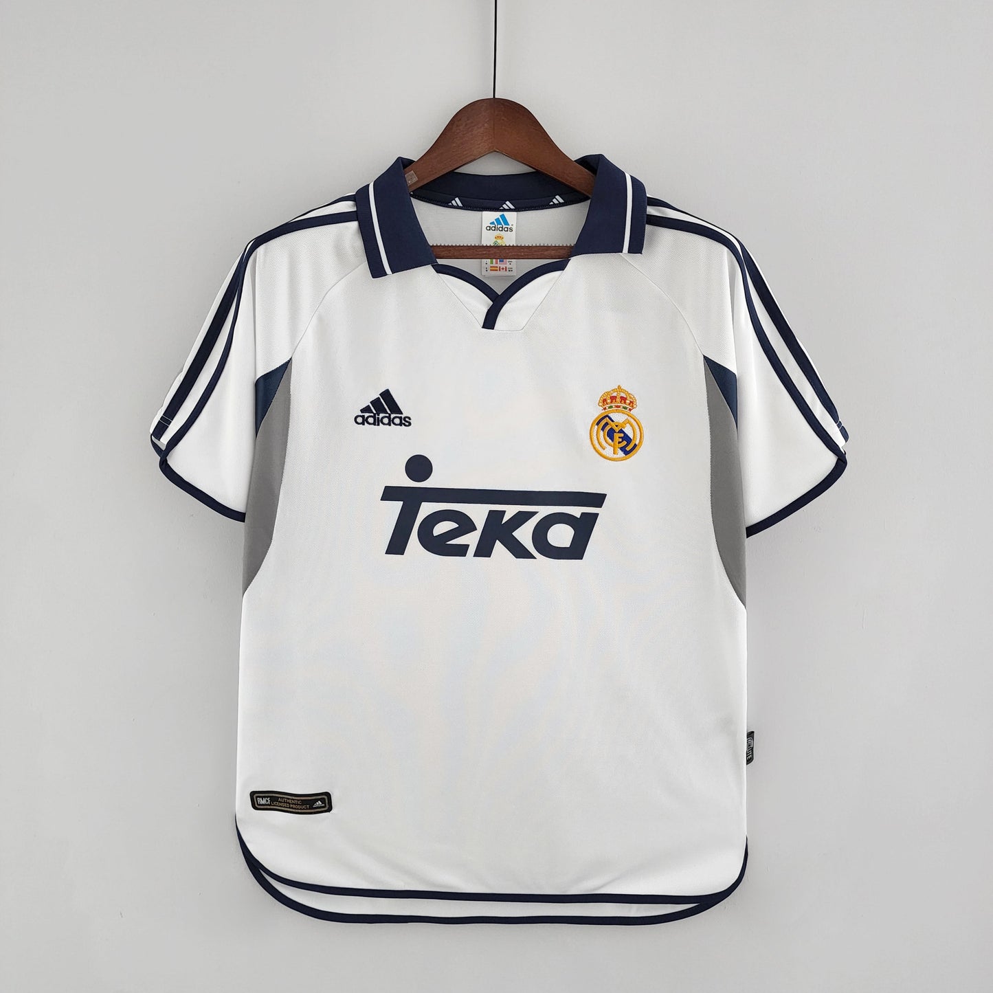 Camiseta del Real Madrid Retro 2000-01