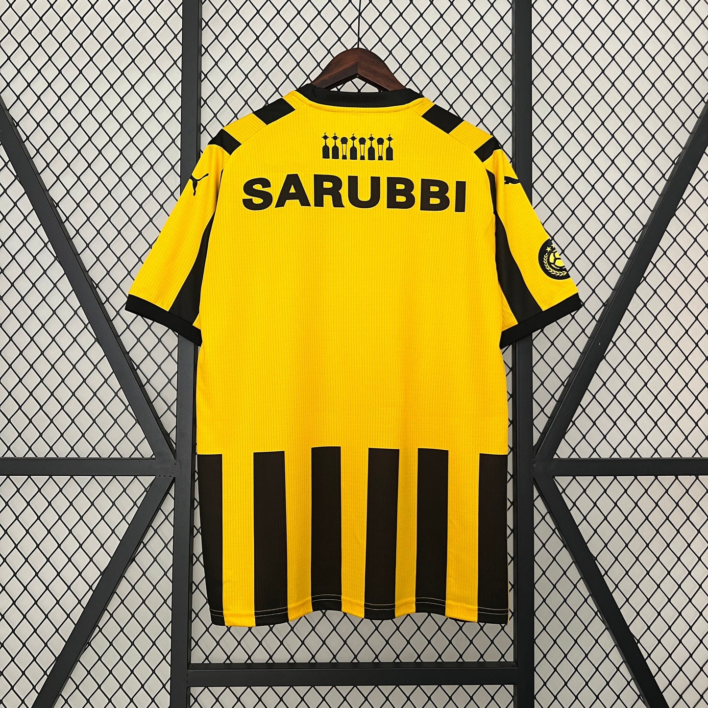 Camiseta primera equipación Peñarol 2024-25