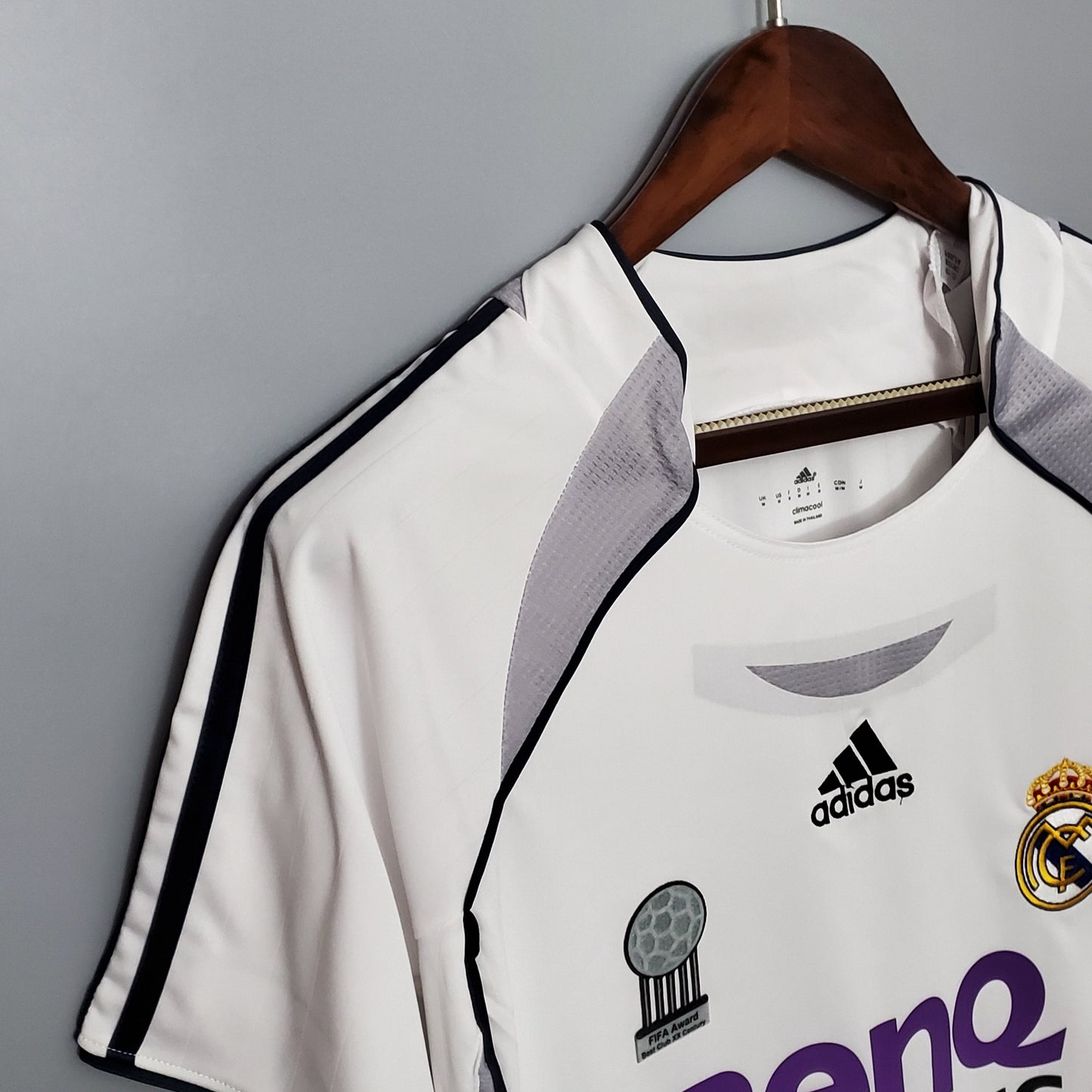 Camiseta del Real Madrid Retro 2006-07