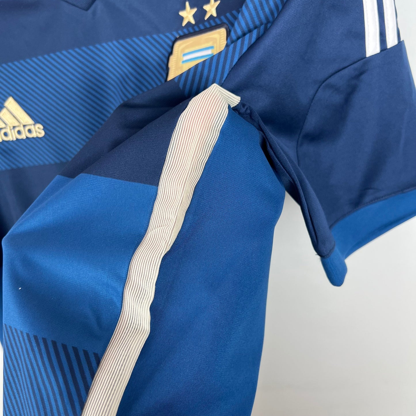 Camiseta segunda equipación de la selección Argentina Retro 2014