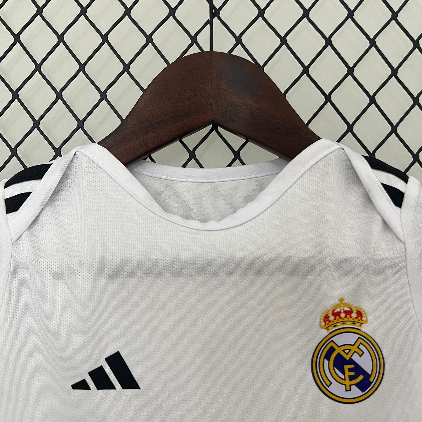 Body bebés primera equipación Real Madrid 2024-25