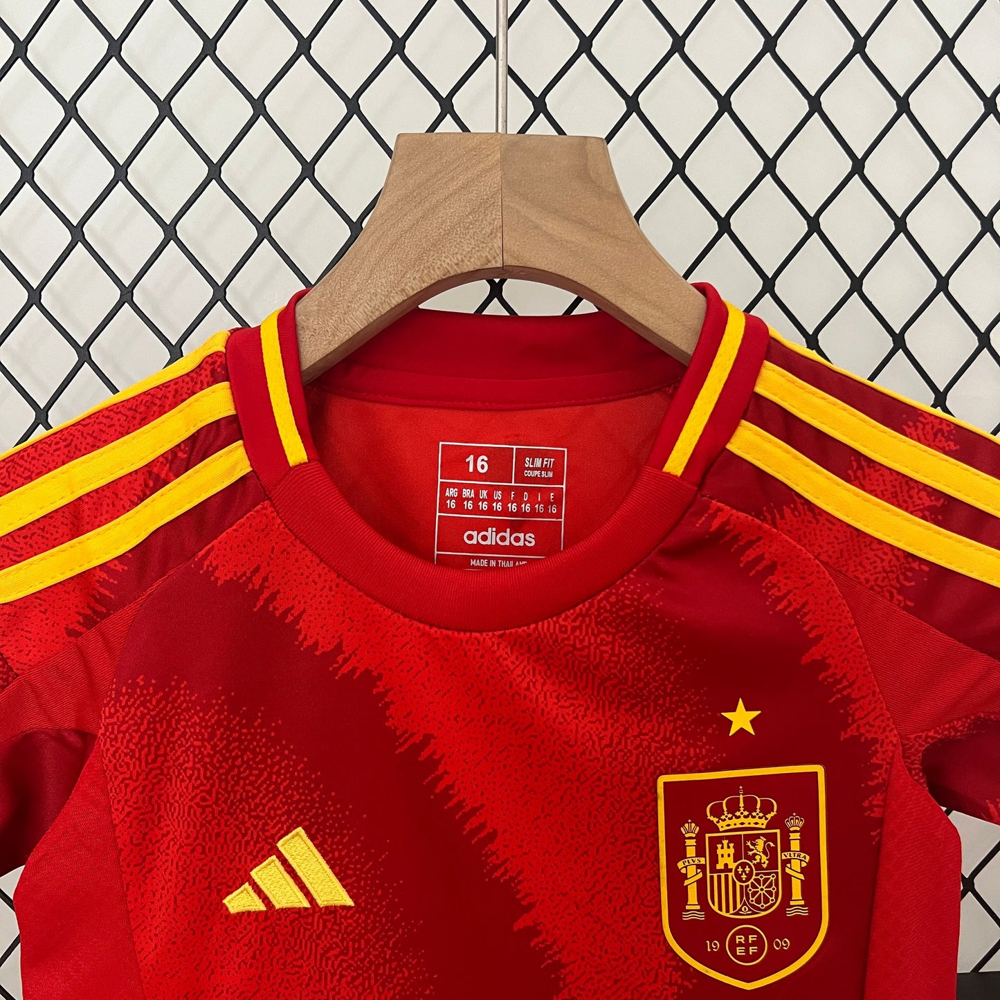 Camiseta para niños primera equipación España 2024