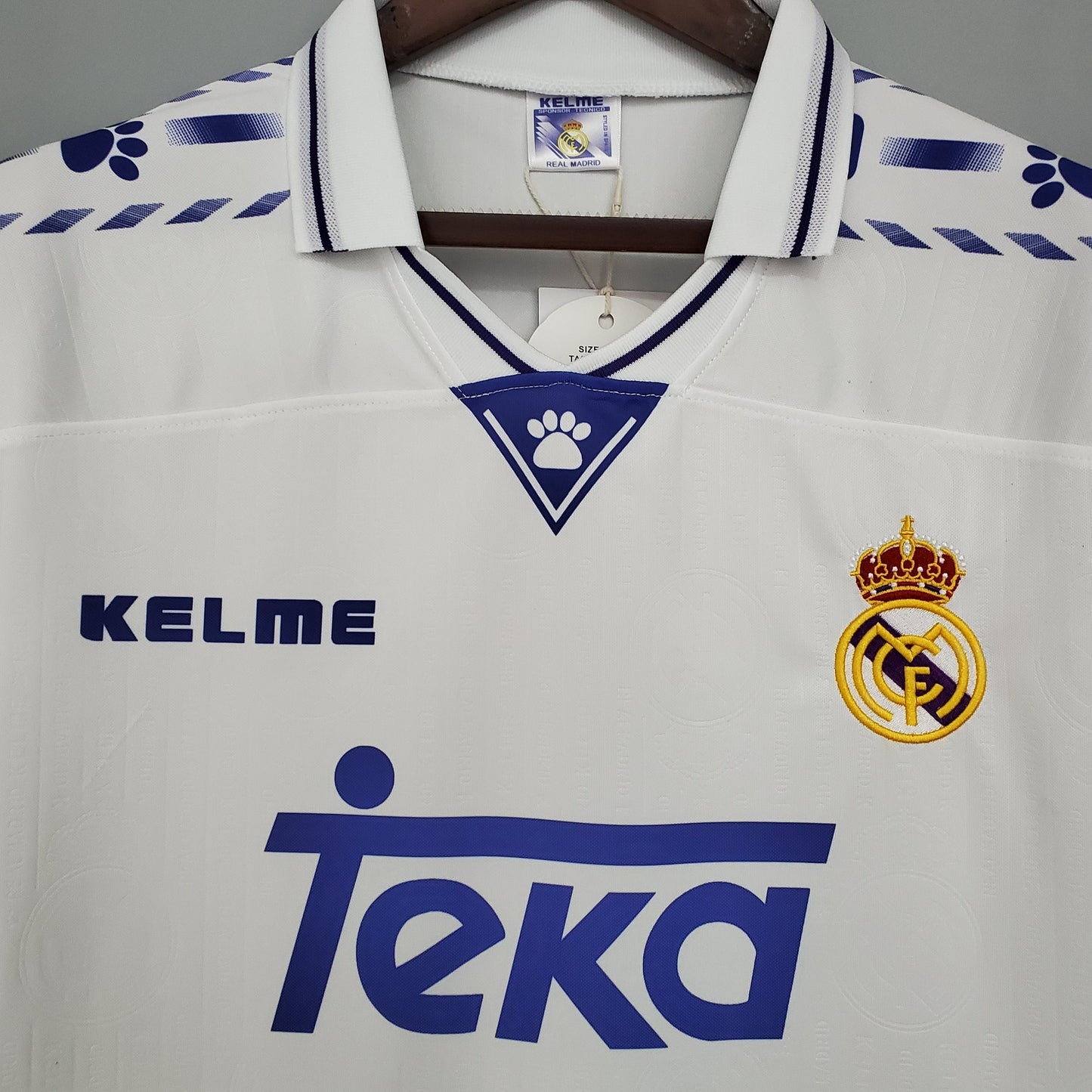 Camiseta del Real Madrid Retro 1997-98