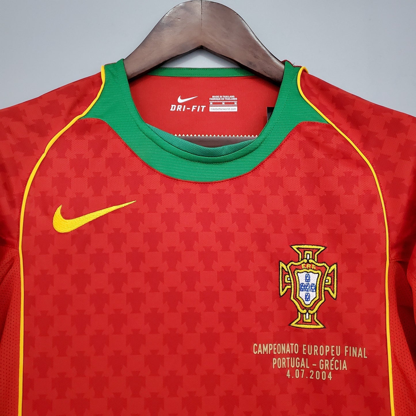 Camiseta de la selección de Portugal Retro 2004