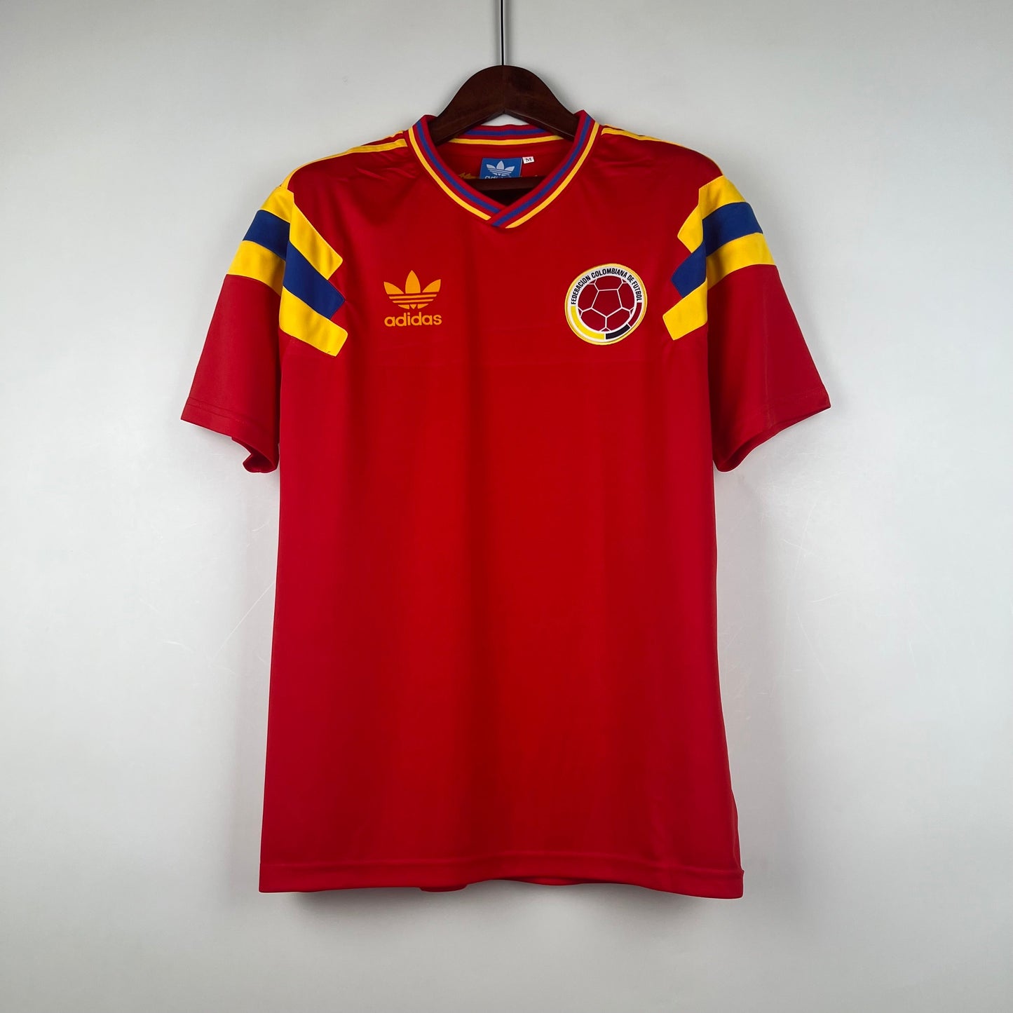 Camiseta segunda equipación de la selección de Colombia Retro 1990