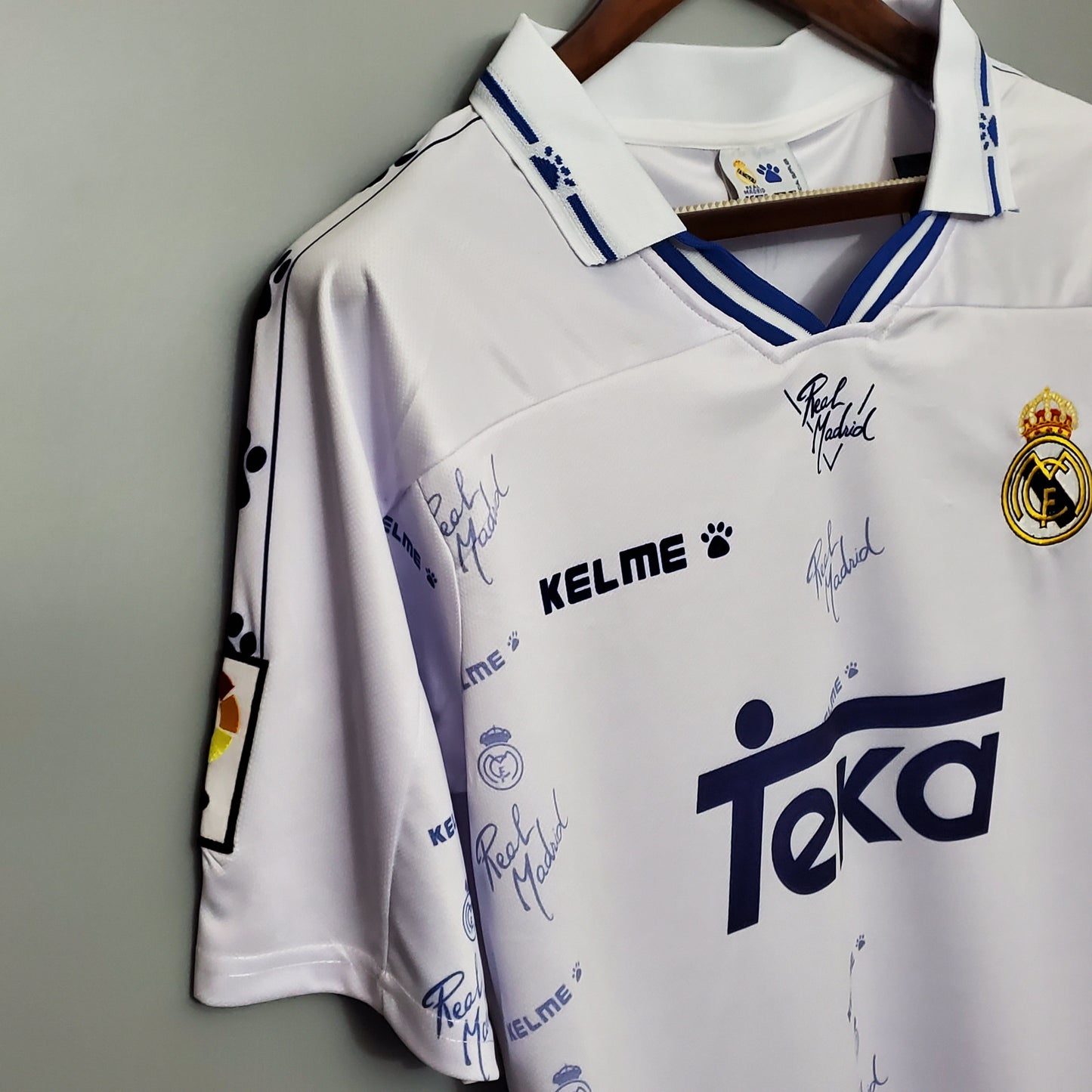 Camiseta del Real Madrid Retro 1995-96