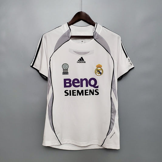 Camiseta del Real Madrid Retro 2006-07