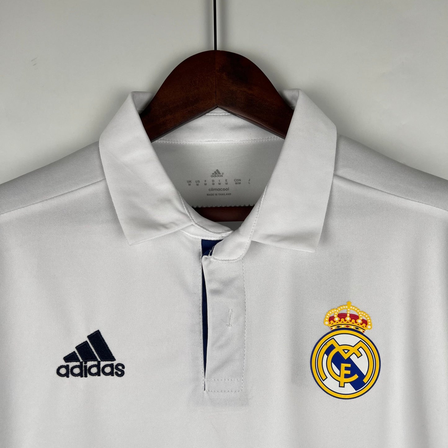 Camiseta del Real Madrid Retro 2016-17